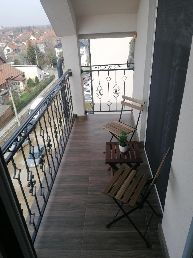 Nenadovic Apartman Ομπρένοβατς Εξωτερικό φωτογραφία