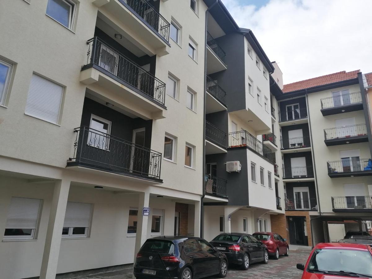 Nenadovic Apartman Ομπρένοβατς Εξωτερικό φωτογραφία