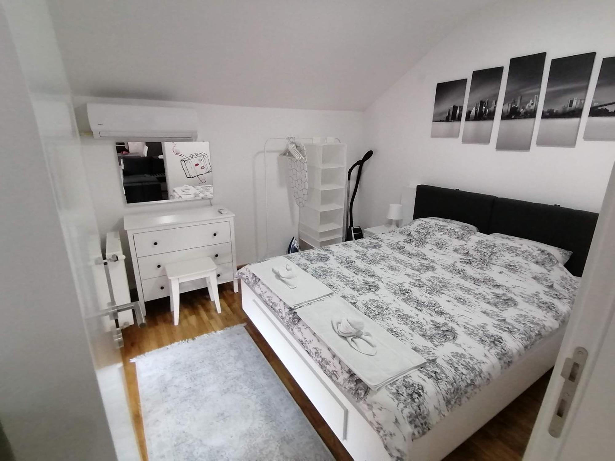Nenadovic Apartman Ομπρένοβατς Εξωτερικό φωτογραφία